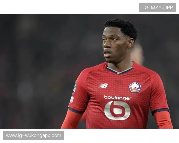 乔纳森·戴维 vs 拉卡泽特：技术型前锋的战术角色与效率对比