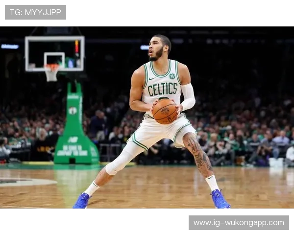 塔图姆投篮挡拆拉开空间 提升球队关键回合得分效率