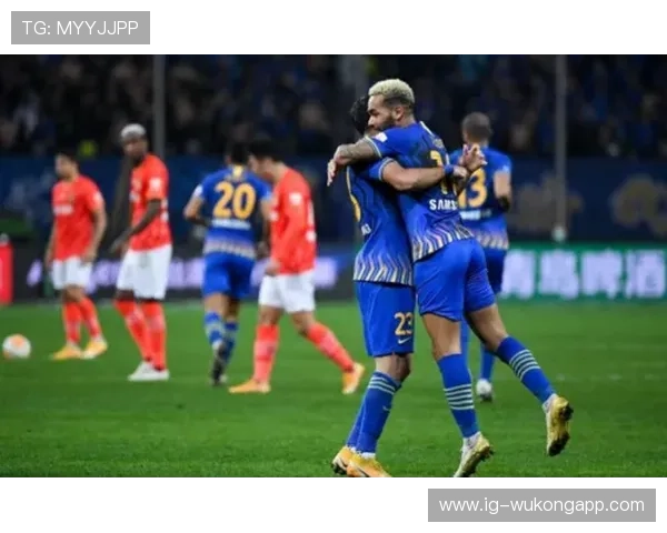 洛佩特吉控球与高位逼抢战术解析：攻守平衡如何实现