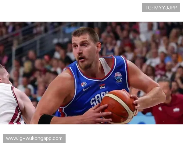 约基奇篮下强攻效率超霍华德，助掘金稳居内线核心位置