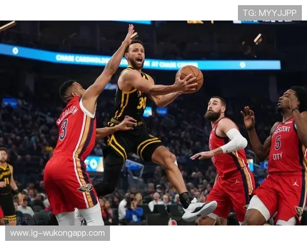 布兰登·罗伊挡拆助攻效率显著高于库里，拉开球队得分空间