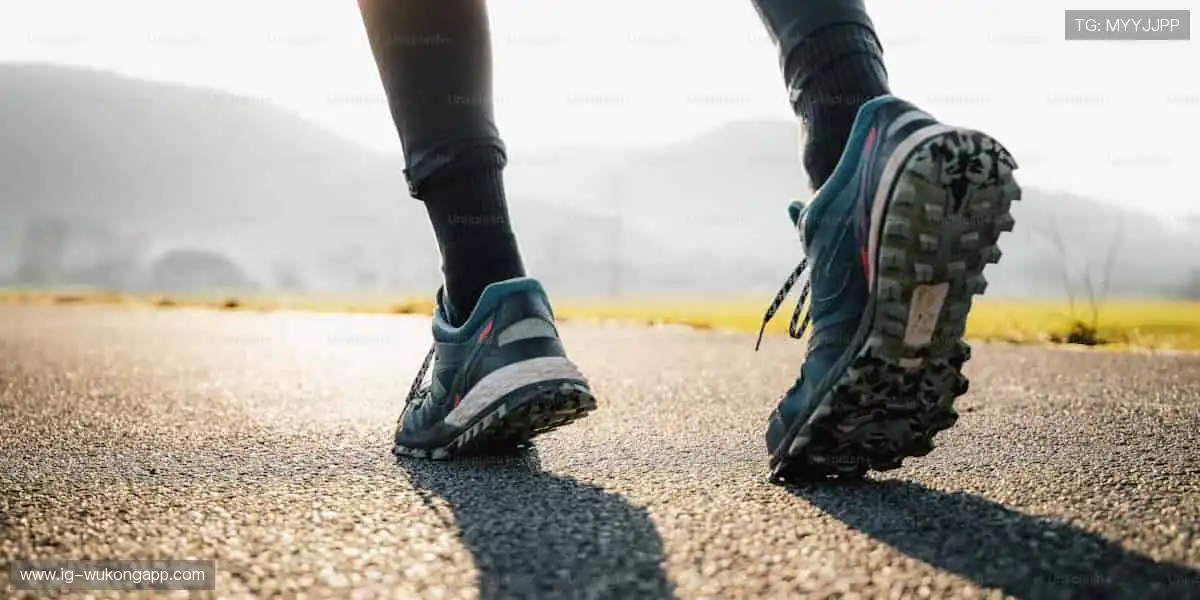 👟 个性周边，品质之选，用热爱武装你的每一次登场！